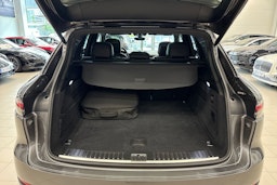 Harmaa Porsche Cayenne 2019 kuva 13.