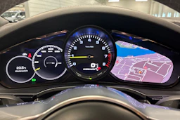 Valkoinen Porsche Cayenne 2019 kuva 12.