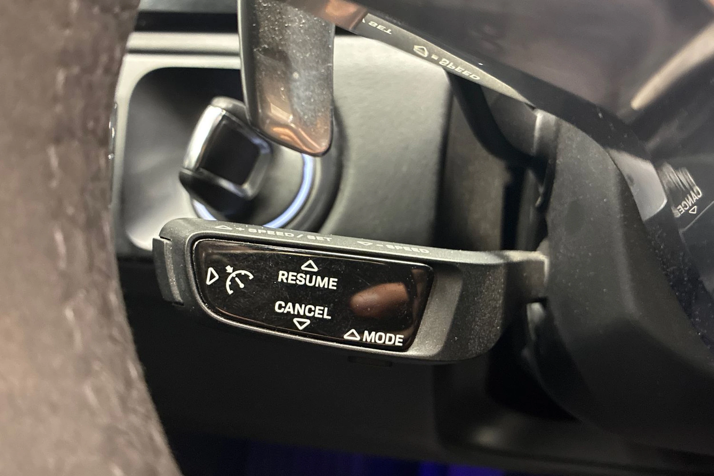Valkoinen Porsche Cayenne 2019 kuva 16.