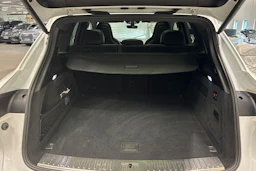 Valkoinen Porsche Cayenne 2019 kuva 30.