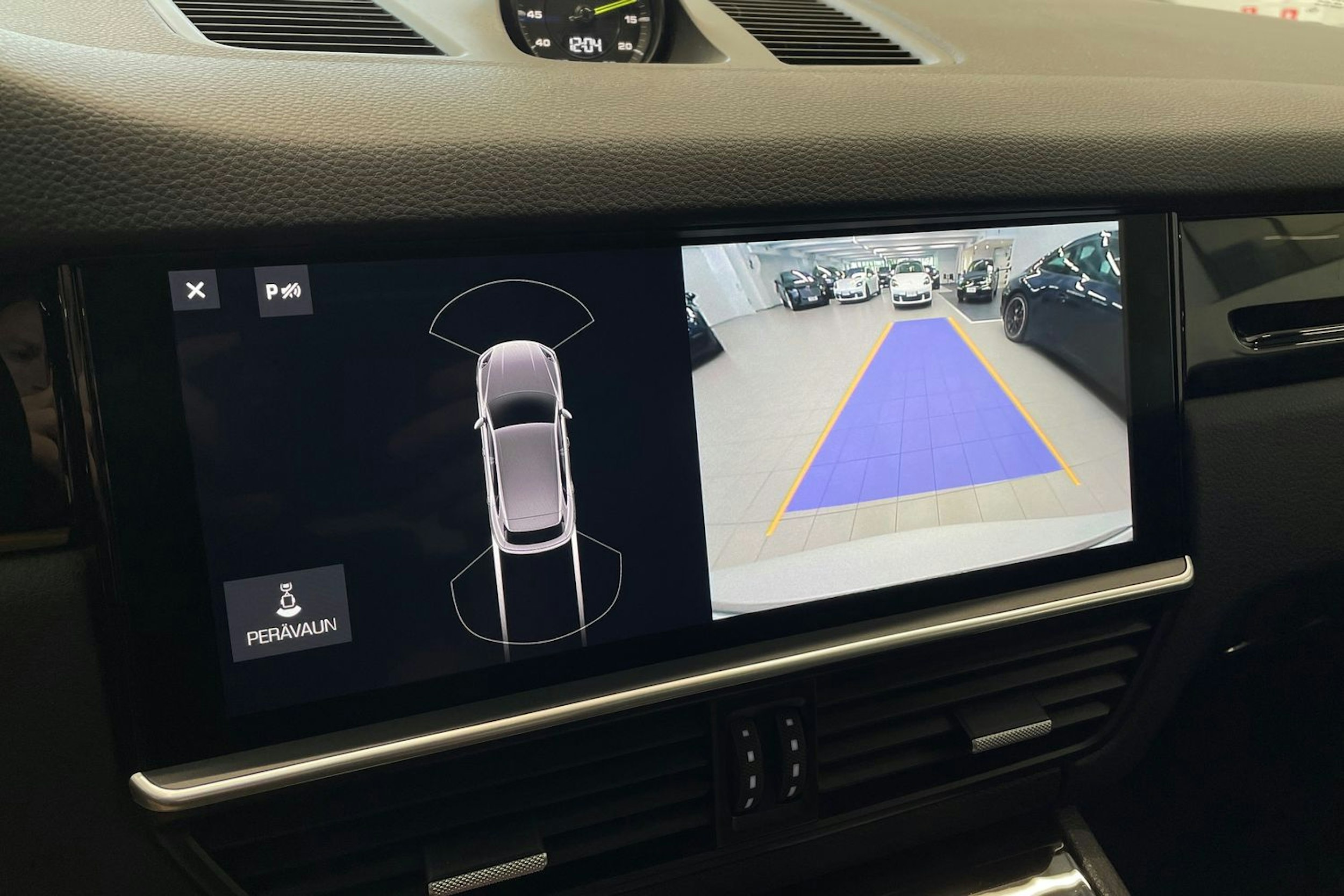 valkoinen Porsche Cayenne 2019 kuva 14.
