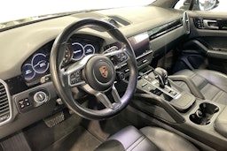 Musta Porsche Cayenne 2019 kuva 6.