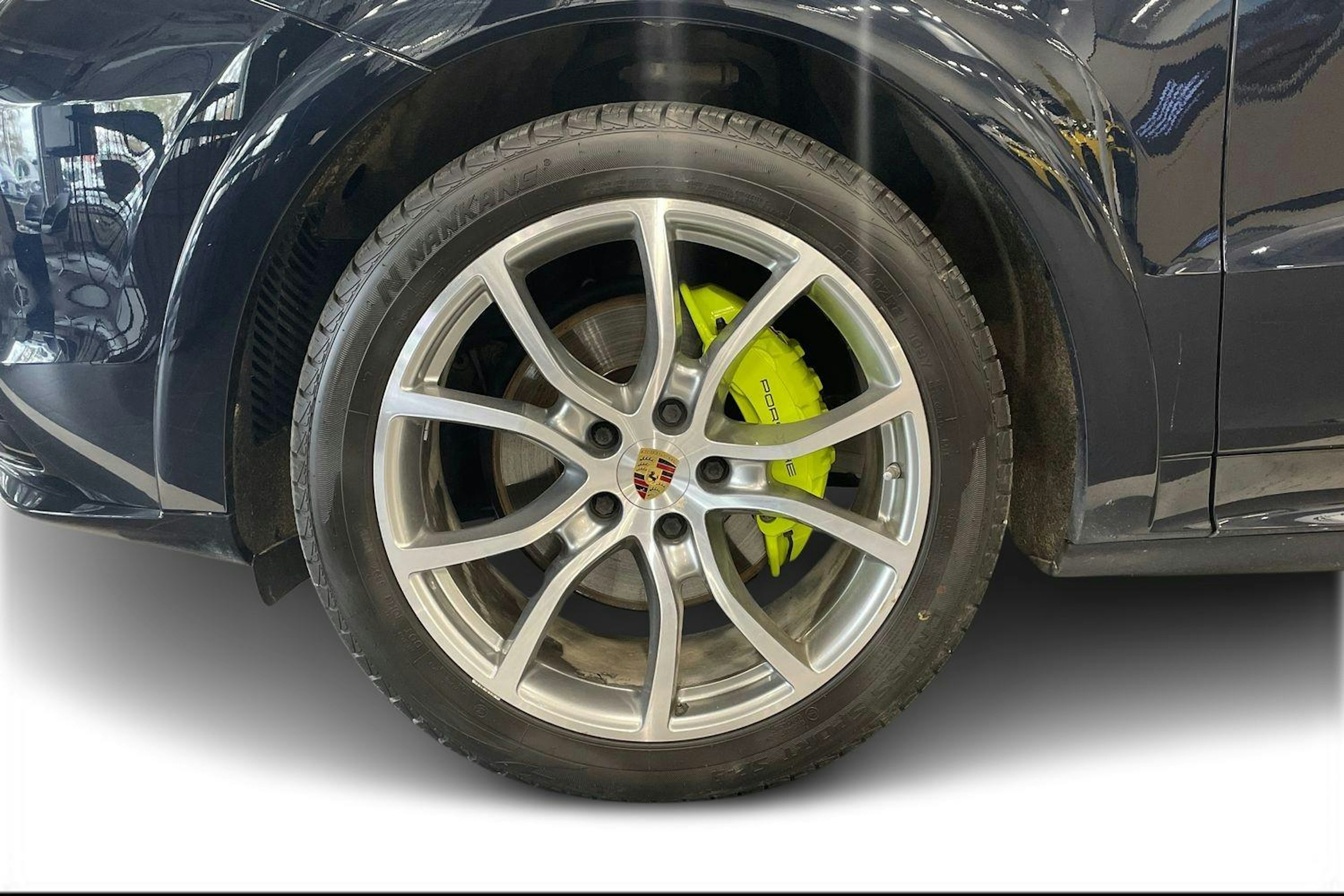 Musta Porsche Cayenne 2019 kuva 9.