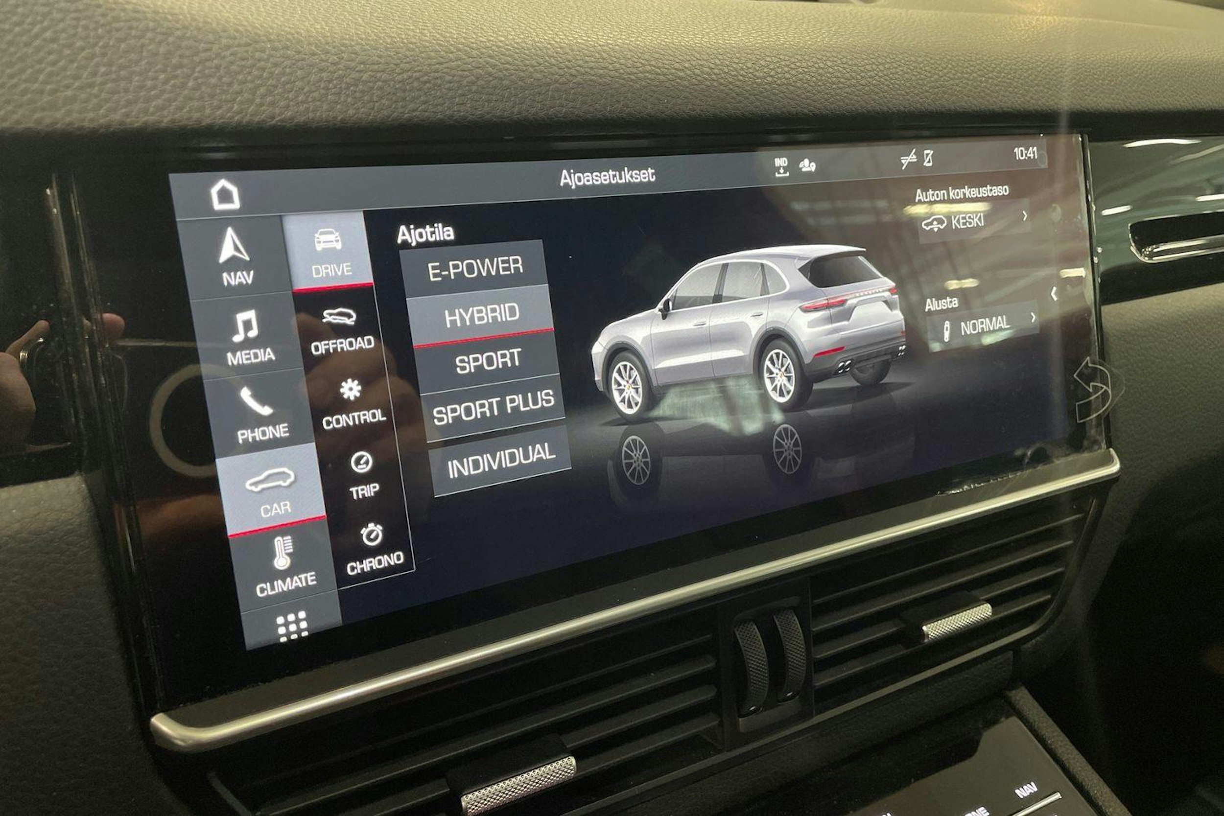 Musta Porsche Cayenne 2019 kuva 11.