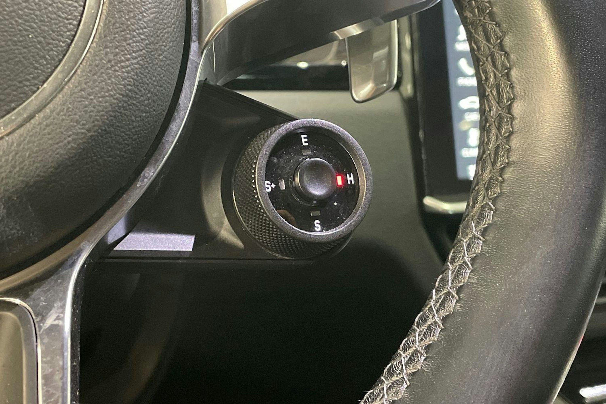 Musta Porsche Cayenne 2019 kuva 15.