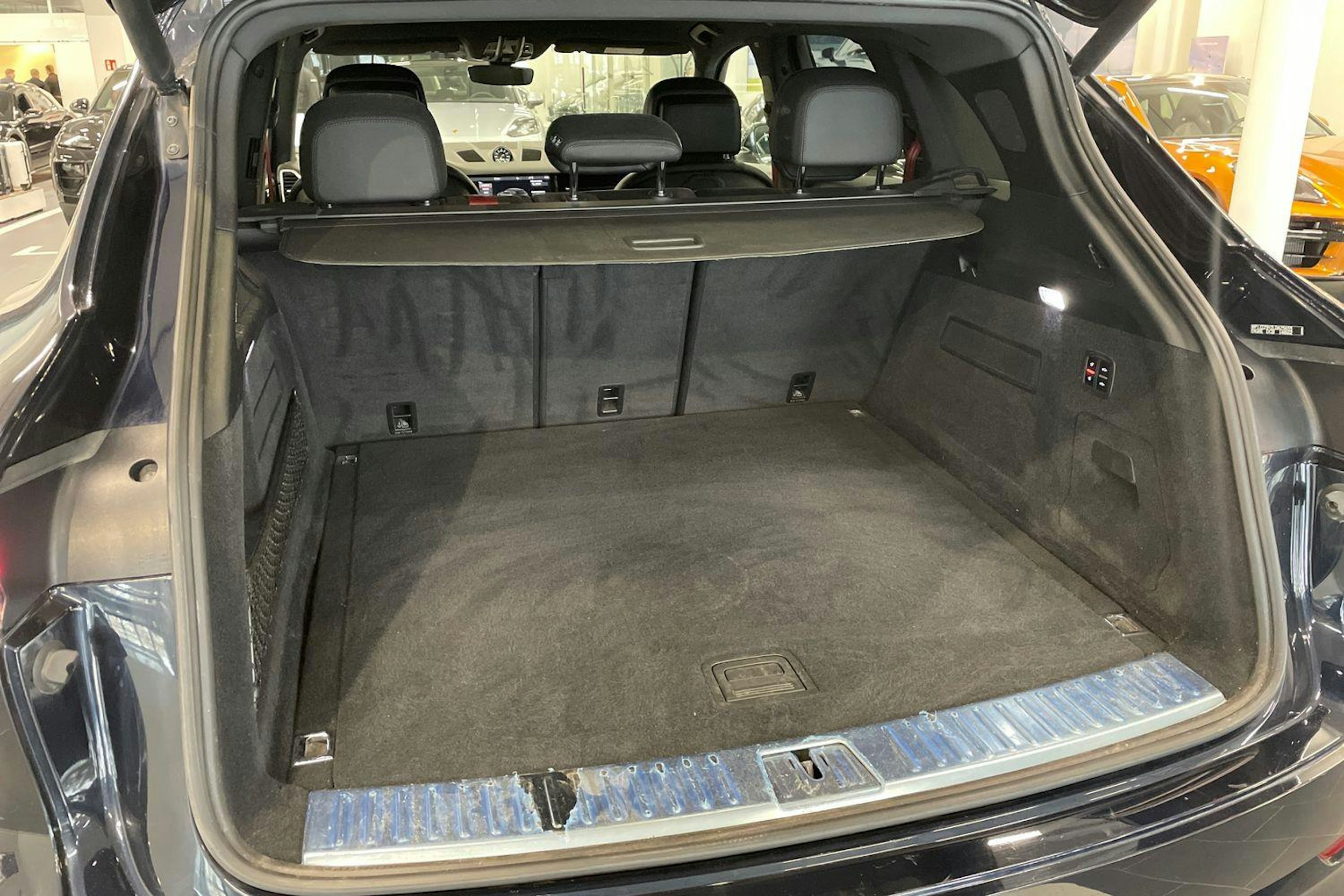 Musta Porsche Cayenne 2019 kuva 20.