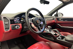 harmaa Porsche Cayenne 2019 kuva 5.