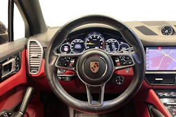 harmaa Porsche Cayenne 2019 kuva 8.