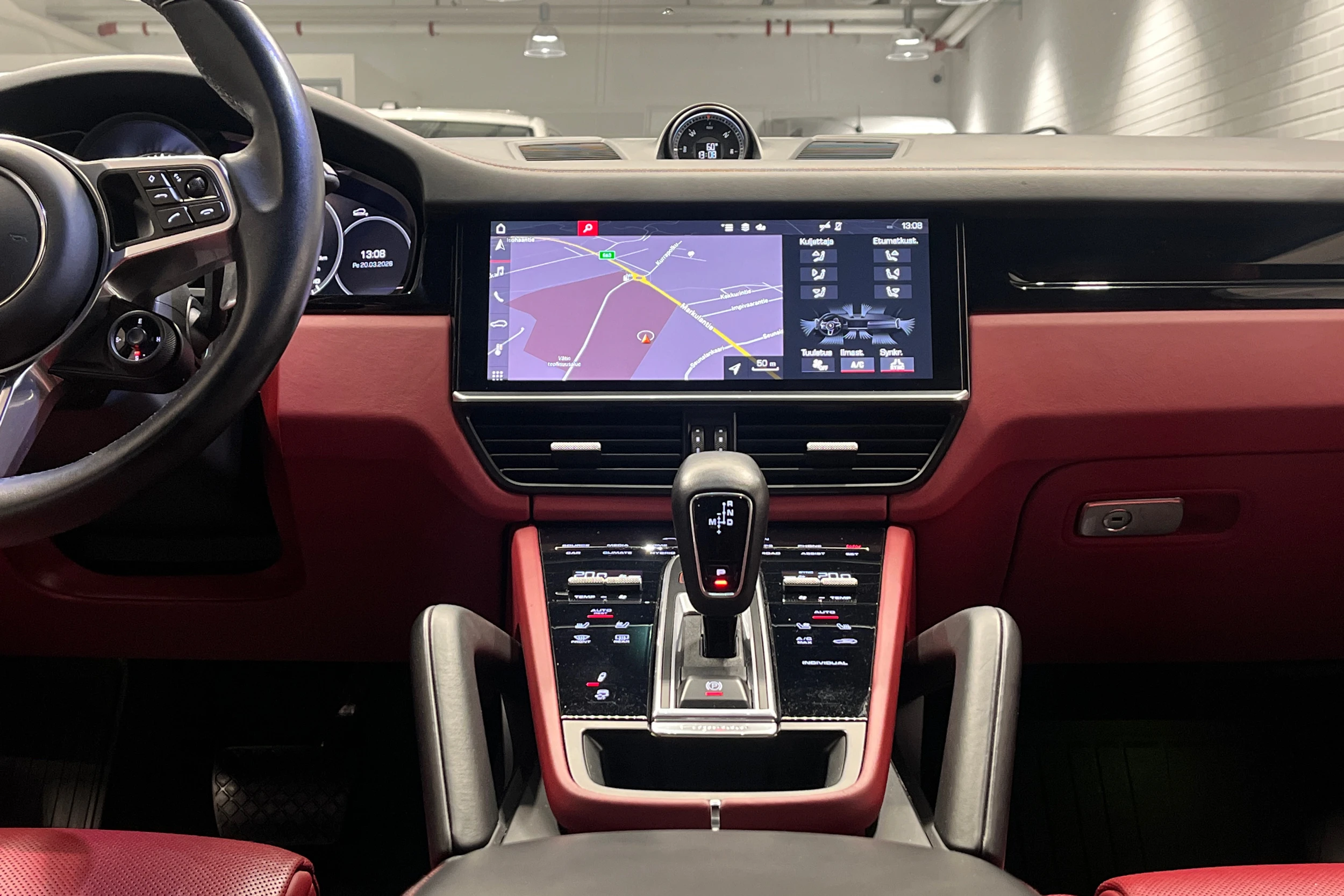 harmaa Porsche Cayenne 2019 kuva 11.