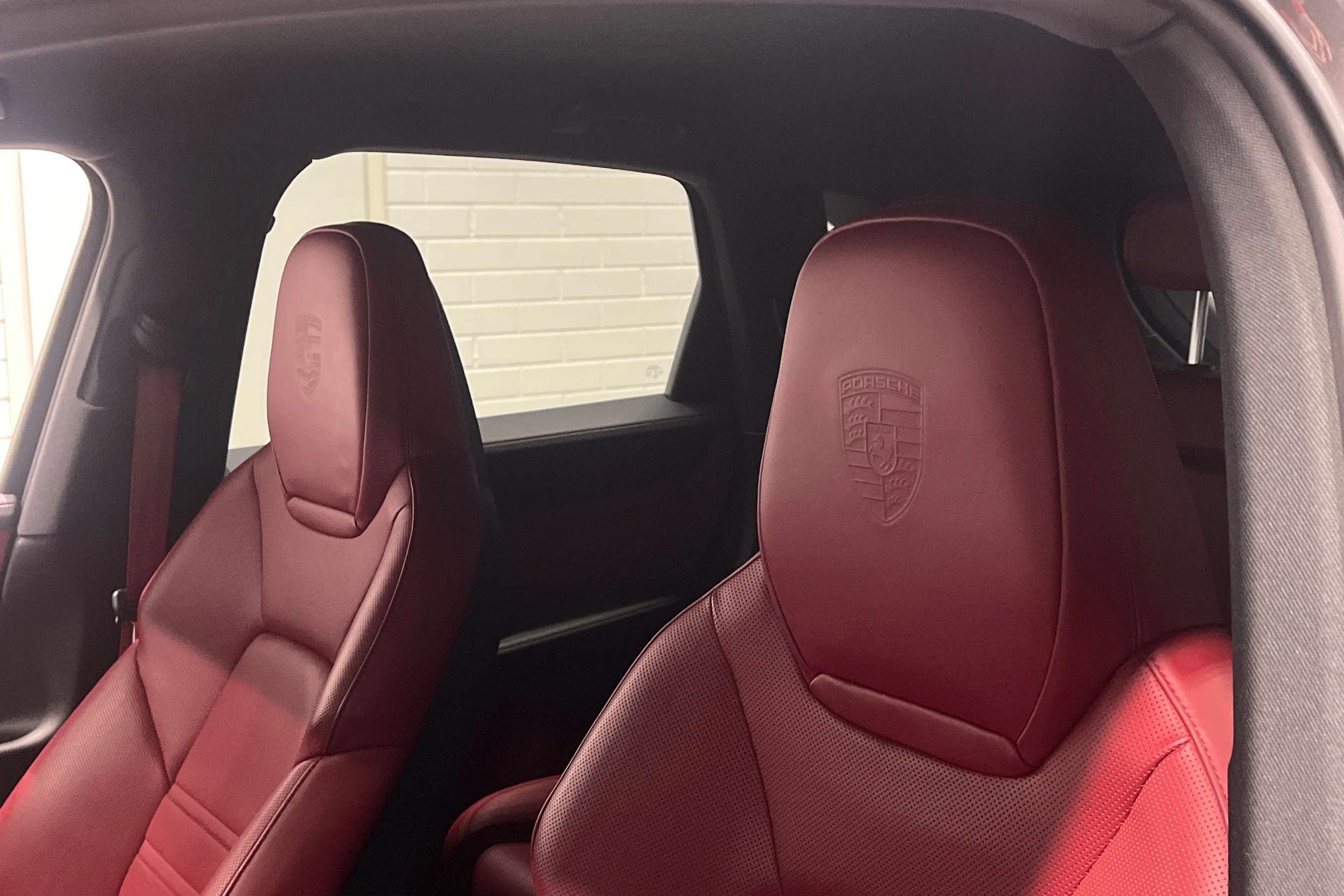 harmaa Porsche Cayenne 2019 kuva 16.