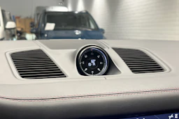 harmaa Porsche Cayenne 2019 kuva 20.