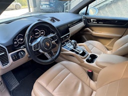 Valkoinen Porsche Cayenne 2019 kuva 5.