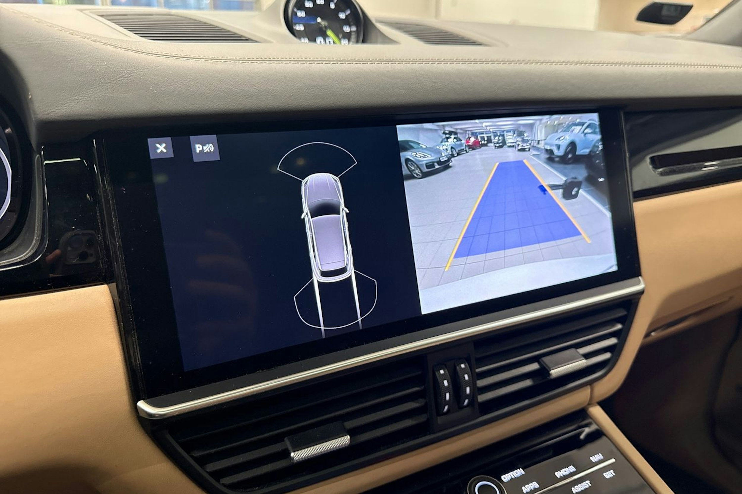 Valkoinen Porsche Cayenne 2019 kuva 15.