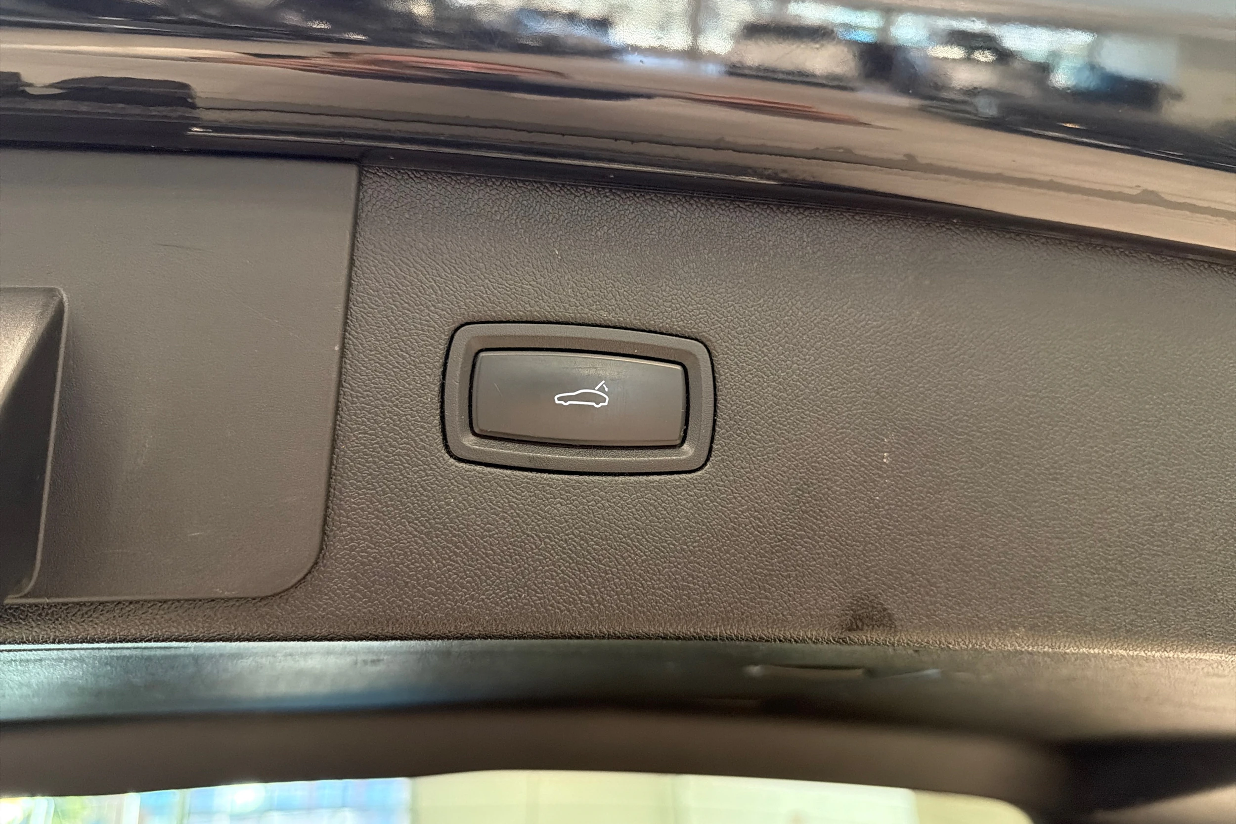 Musta Porsche Cayenne 2019 kuva 15.