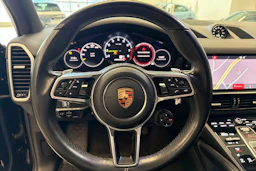 Musta Porsche Cayenne 2019 kuva 16.