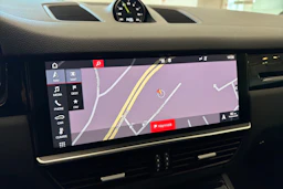 Musta Porsche Cayenne 2019 kuva 20.