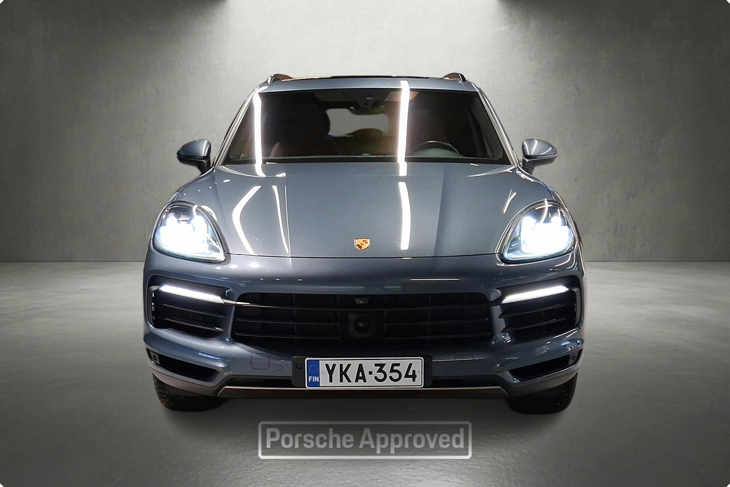 sininen Porsche Cayenne 2019 kuva 5.