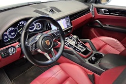 sininen Porsche Cayenne 2019 kuva 7.