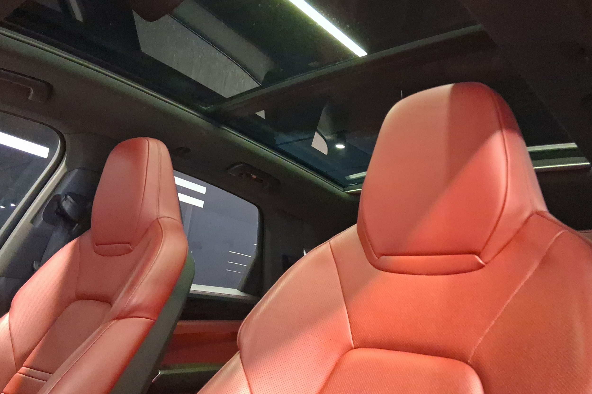 sininen Porsche Cayenne 2019 kuva 14.