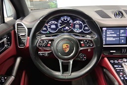 sininen Porsche Cayenne 2019 kuva 15.