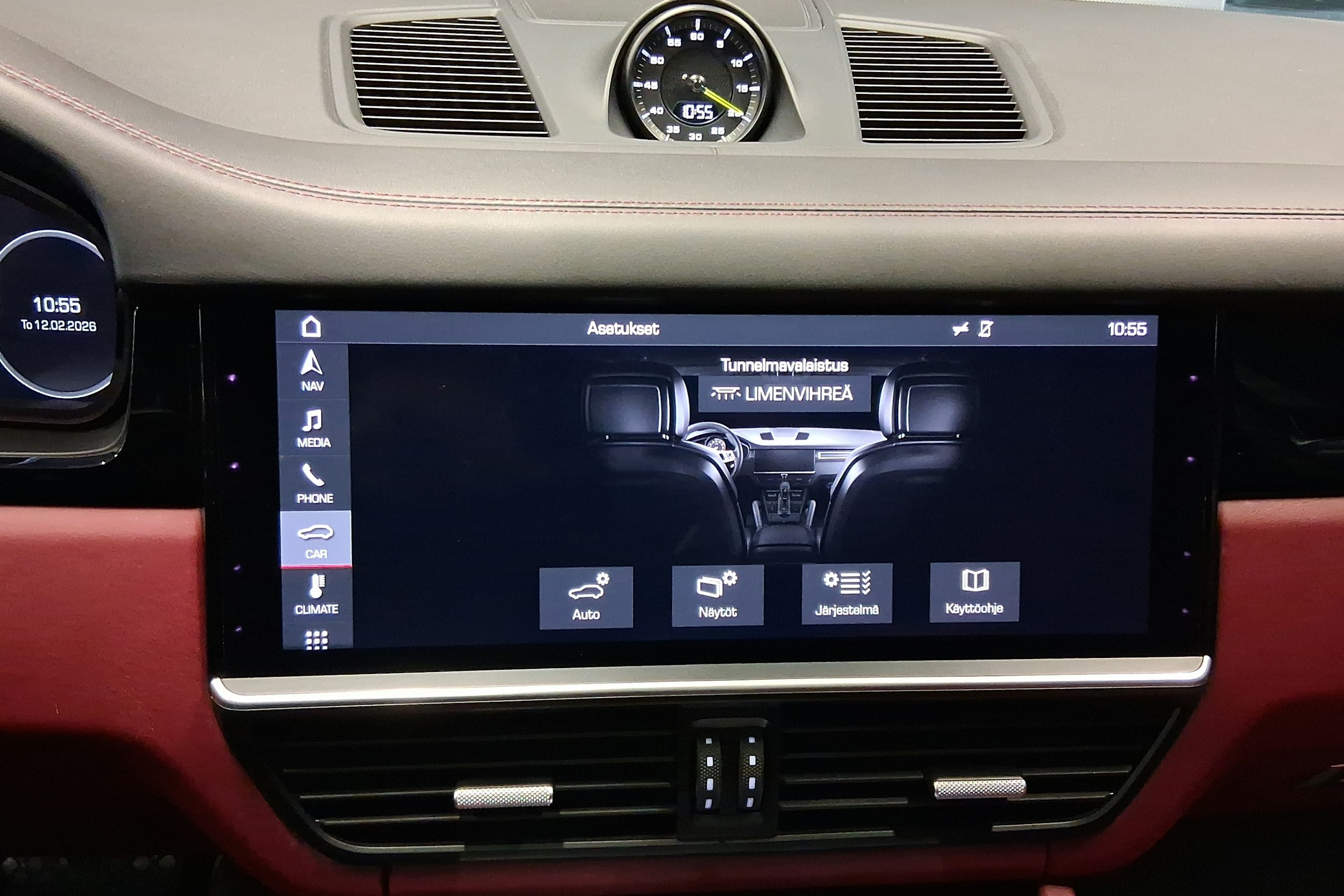 sininen Porsche Cayenne 2019 kuva 20.