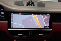 sininen Porsche Cayenne 2019 kuva 22.