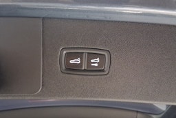 sininen Porsche Cayenne 2019 kuva 28.