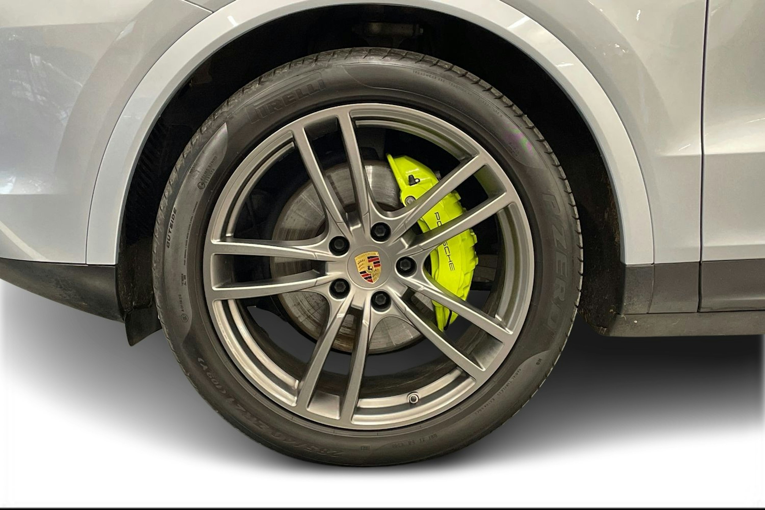 Hopea Porsche Cayenne 2019 kuva 9.