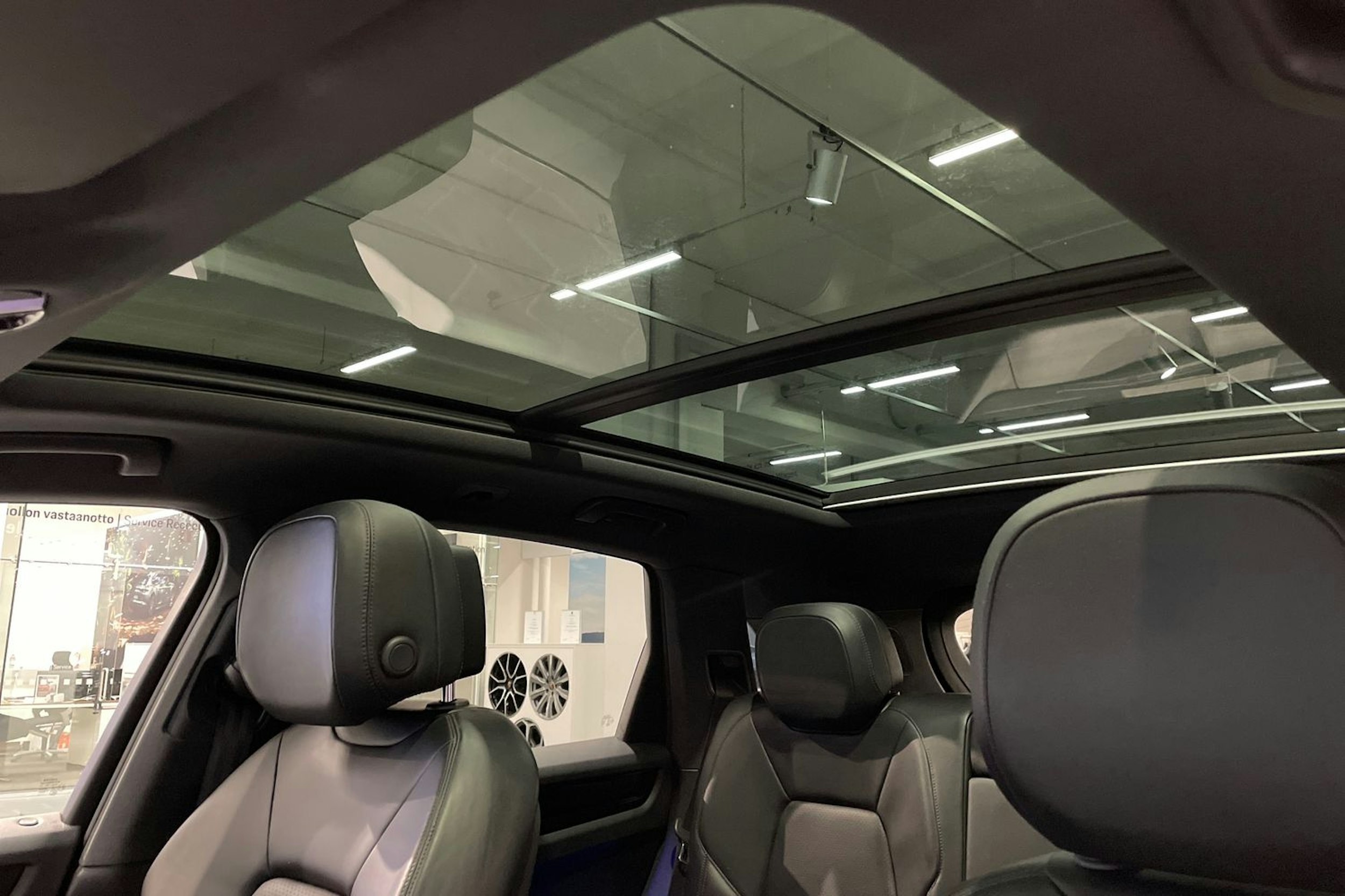 Hopea Porsche Cayenne 2019 kuva 18.