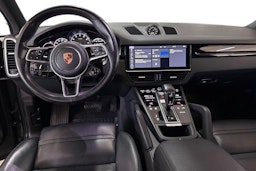 harmaa Porsche Cayenne 2020 kuva 7.