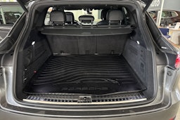 harmaa Porsche Cayenne 2020 kuva 11.