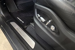 harmaa Porsche Cayenne 2020 kuva 16.