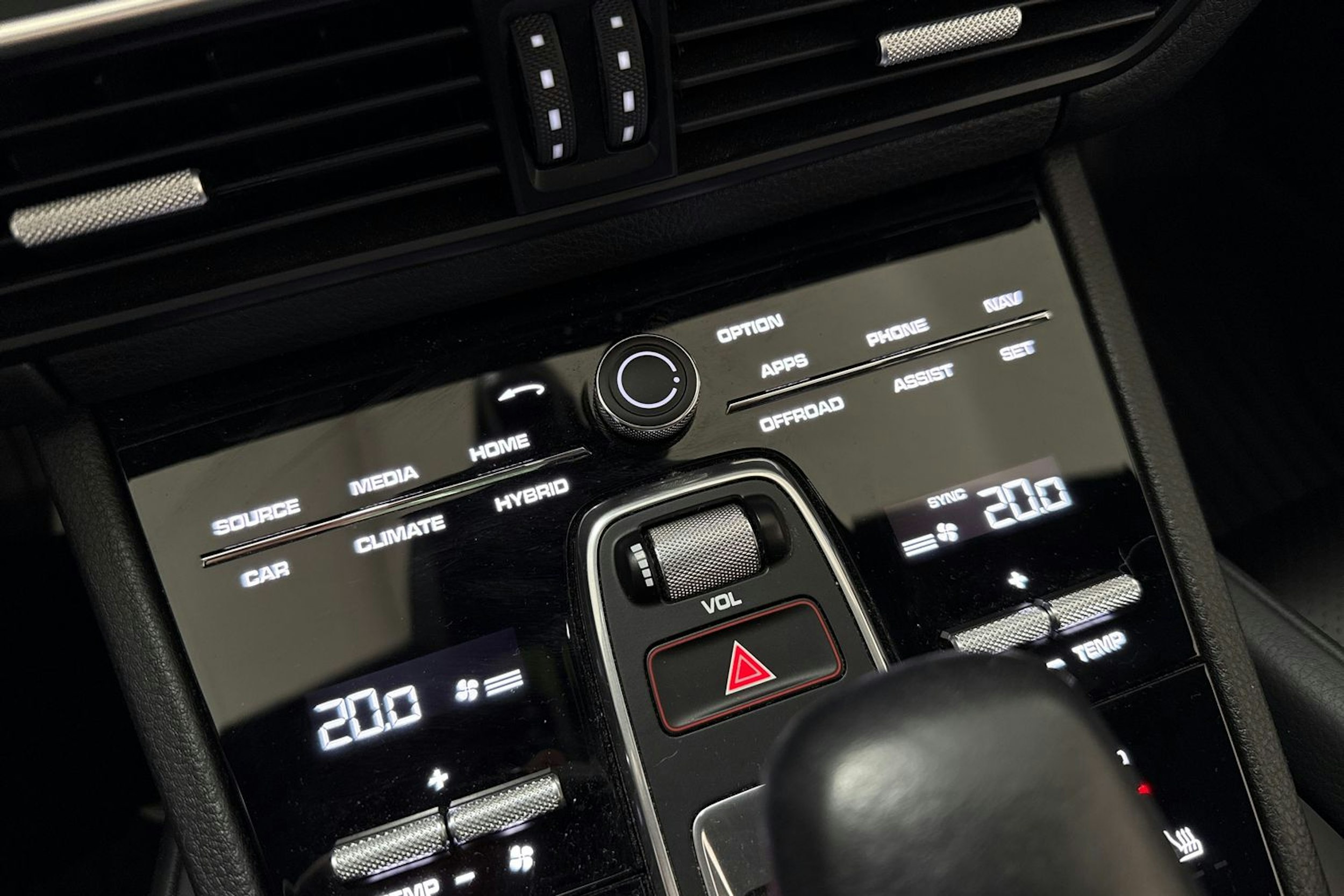 harmaa Porsche Cayenne 2020 kuva 34.