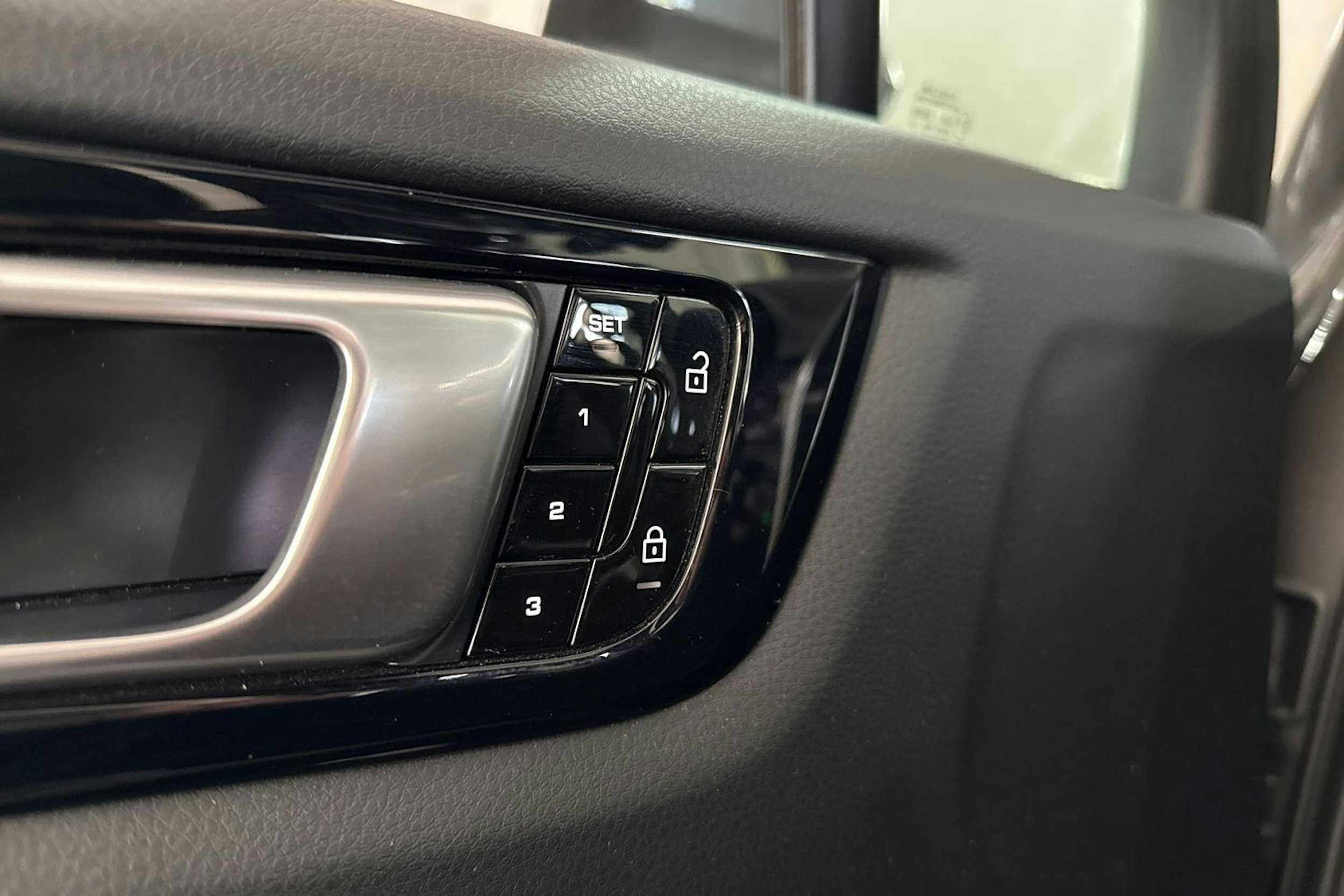 harmaa Porsche Cayenne 2020 kuva 36.