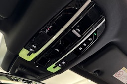 harmaa Porsche Cayenne 2020 kuva 39.