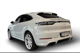 valkoinen Porsche Cayenne 2020 kuva 2.