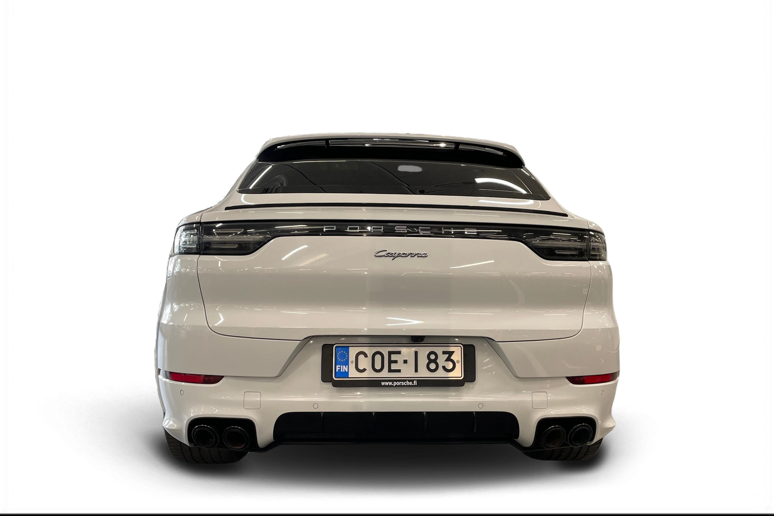 valkoinen Porsche Cayenne 2020 kuva 3.