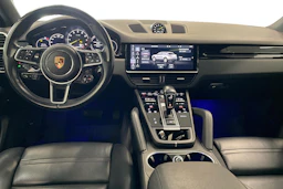valkoinen Porsche Cayenne 2020 kuva 8.