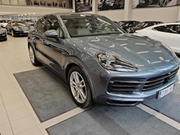 sininen Porsche Cayenne 2020 kuva 1.