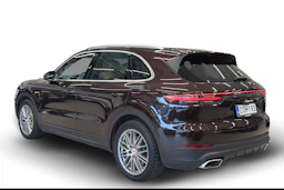ruskea Porsche Cayenne 2020 kuva 2.