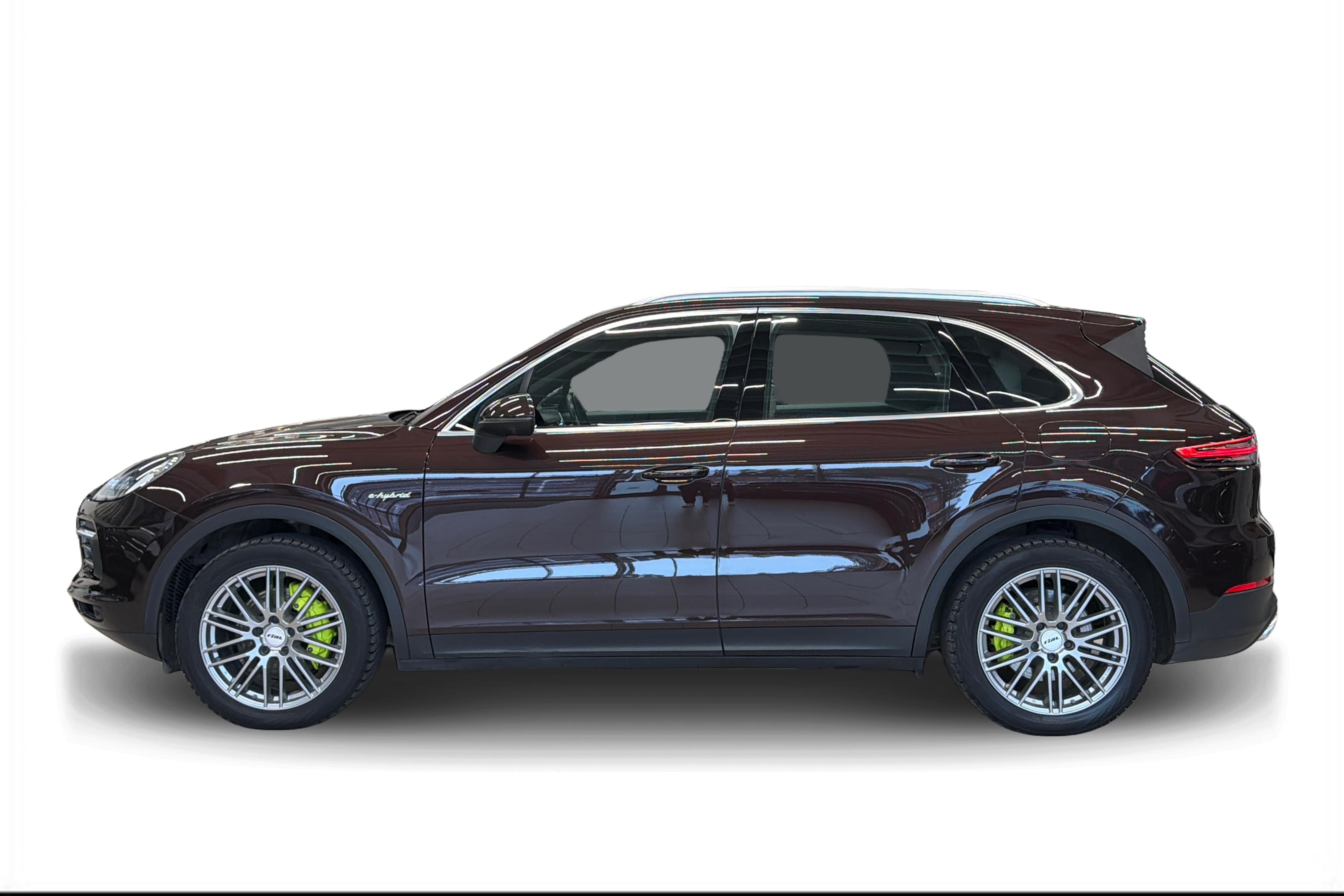 Porsche Cayenne E-Hybrid 2020, kuva 6/26