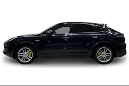 Musta Porsche Cayenne 2020 kuva 5.