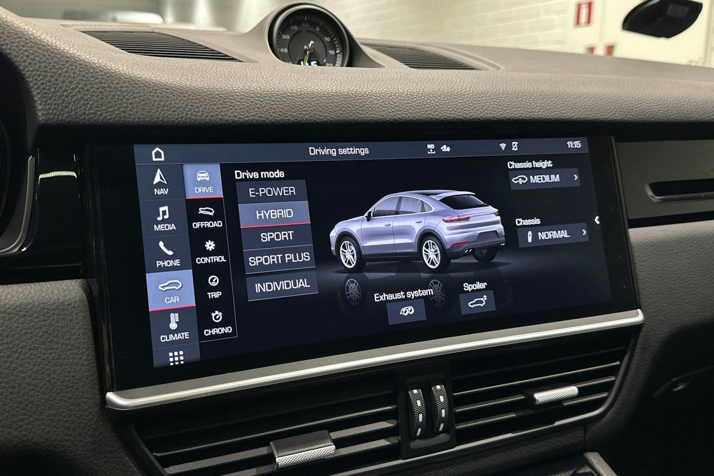 Musta Porsche Cayenne 2020 kuva 21.