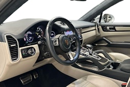 hopea Porsche Cayenne 2020 kuva 6.