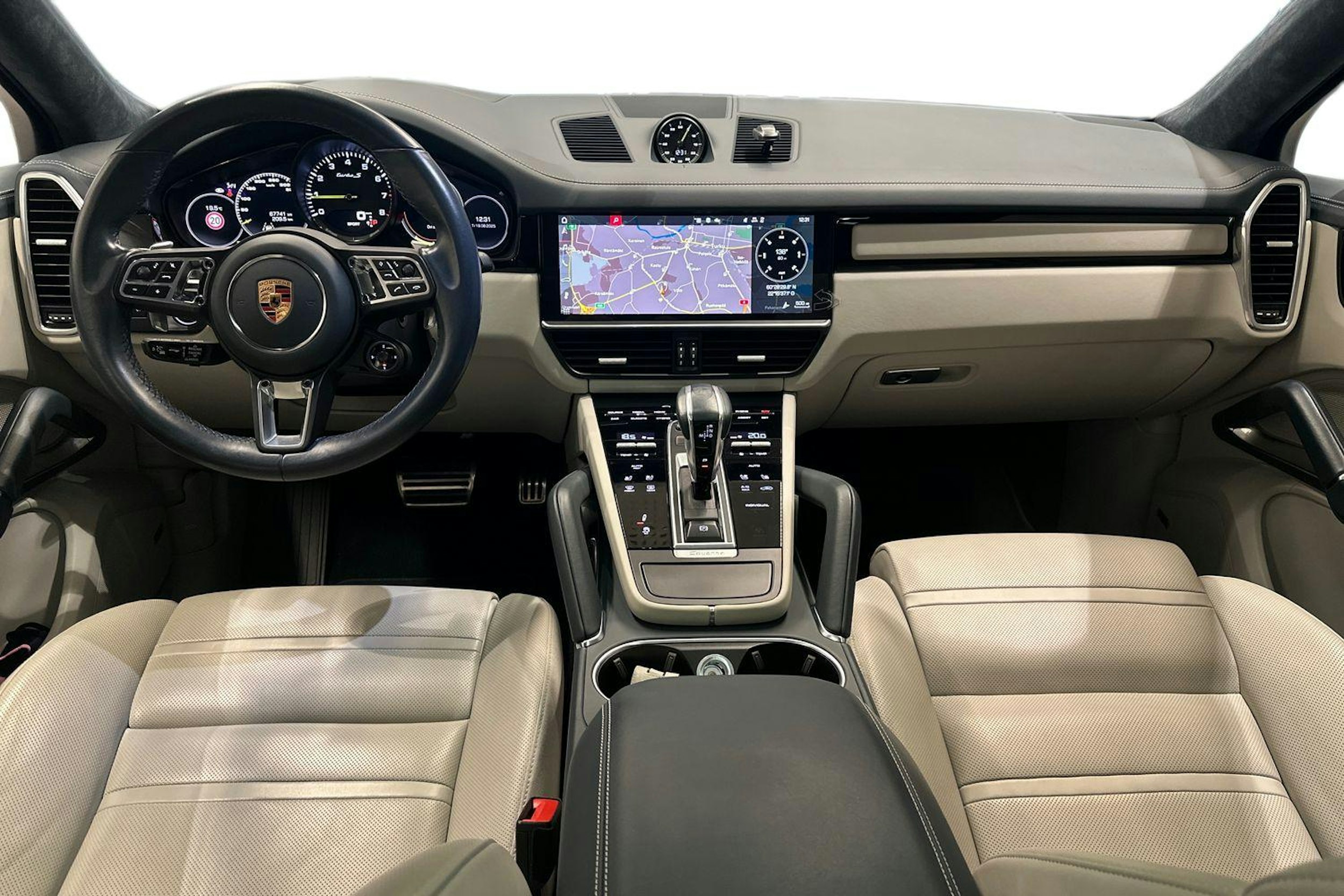 hopea Porsche Cayenne 2020 kuva 7.