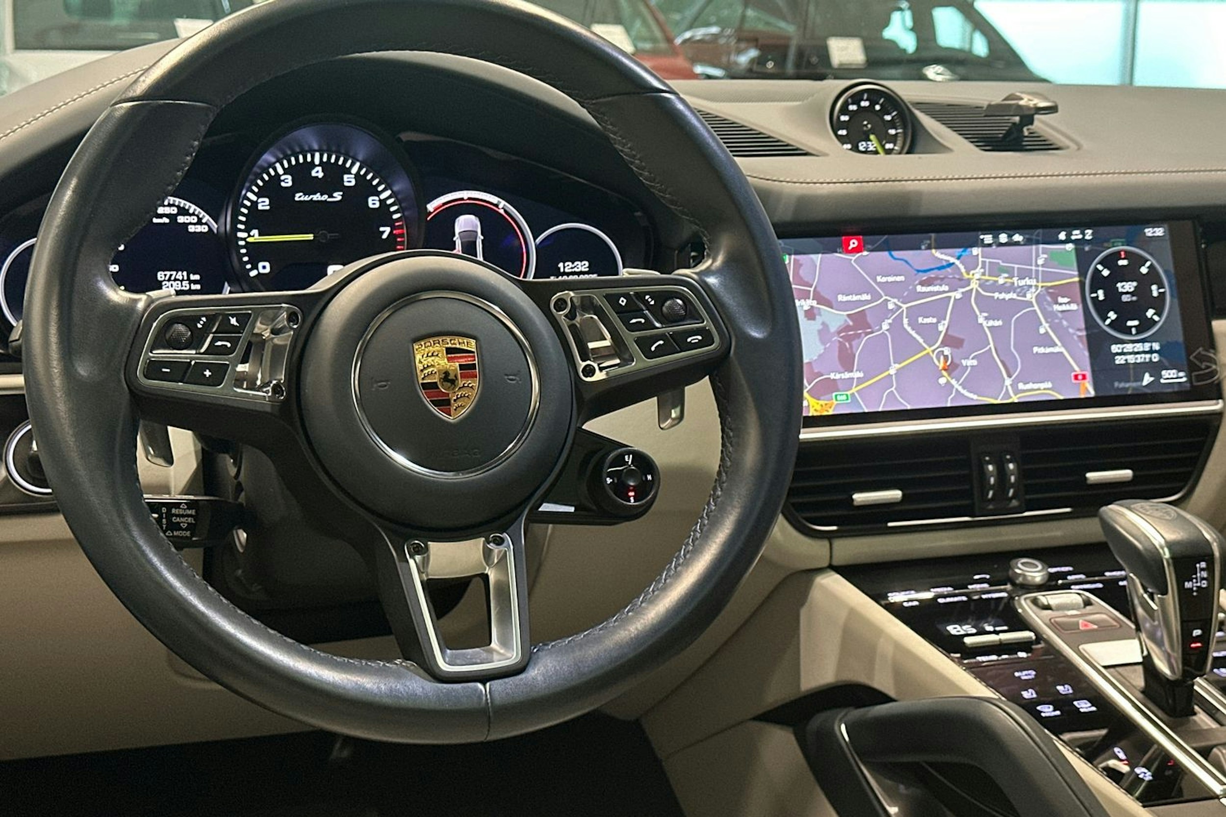 hopea Porsche Cayenne 2020 kuva 11.