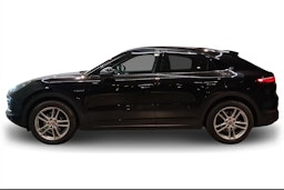 Musta Porsche Cayenne 2020 kuva 5.