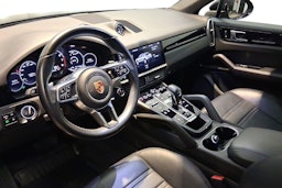 Musta Porsche Cayenne 2020 kuva 6.