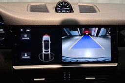 Musta Porsche Cayenne 2020 kuva 15.