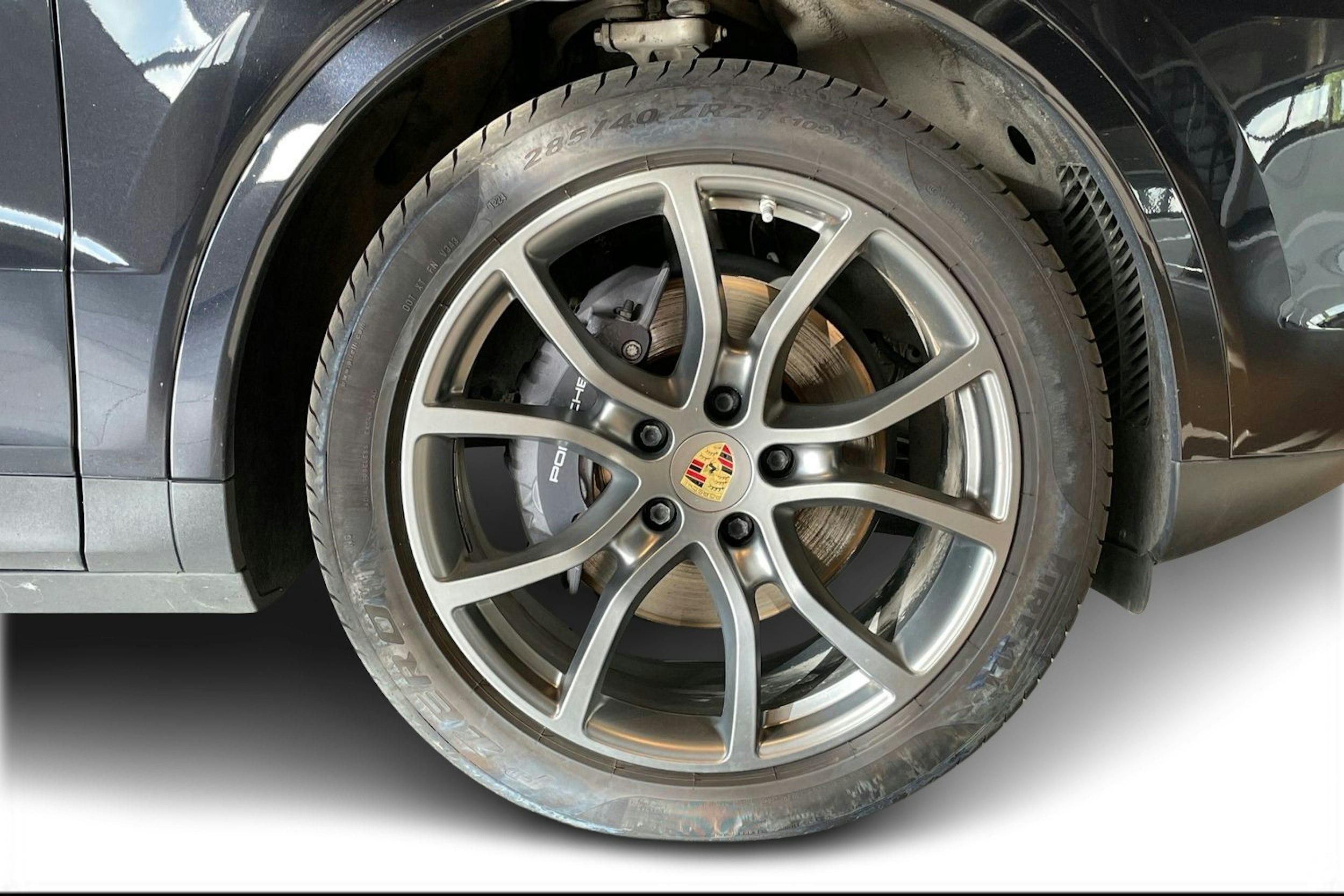 musta Porsche Cayenne 2020 kuva 8.